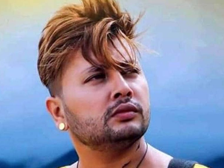 दुर्गेश थापा बहिष्कारसहित आउँदै..